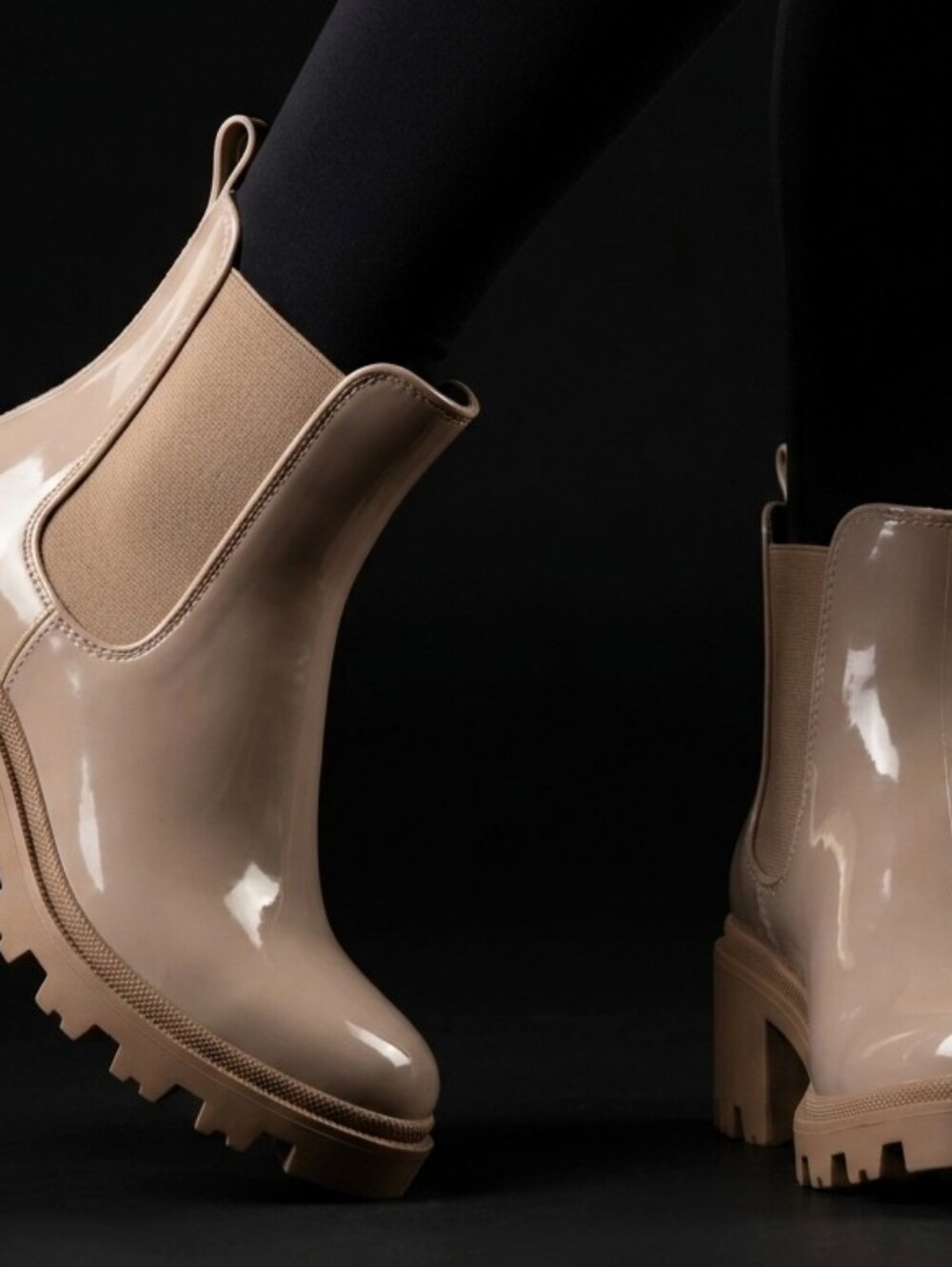 Jusfab​ Women's Beige Chunky Chelsea Boots Lug Sole Platform Ankle Booties Sz 6